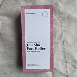 RoselynBoutique Rose Quartz Gua Sha Face Roller